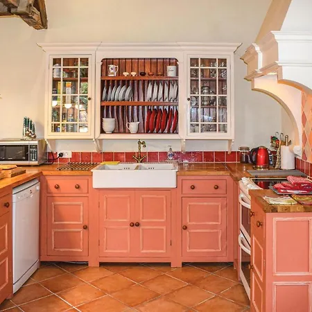 Stunning In Bon Encontre Bon-Encontre