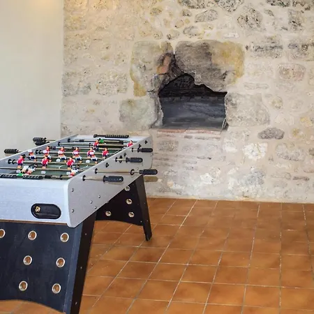 Stunning In Bon Encontre Feriehus *