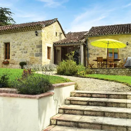 Impresionante Casa En Bon Encontre Сasa de vacaciones