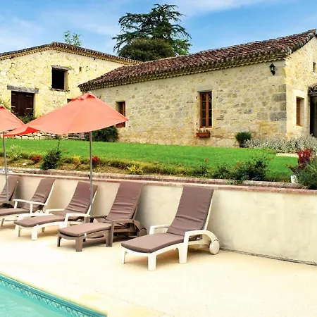 Feriehus Stunning In Bon Encontre *