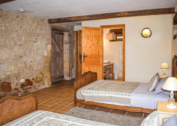 Stunning In Bon Encontre 別荘 *